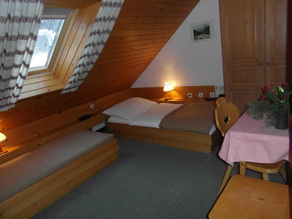Farm Kosir Villa Kranjska Gora Oda fotoğraf
